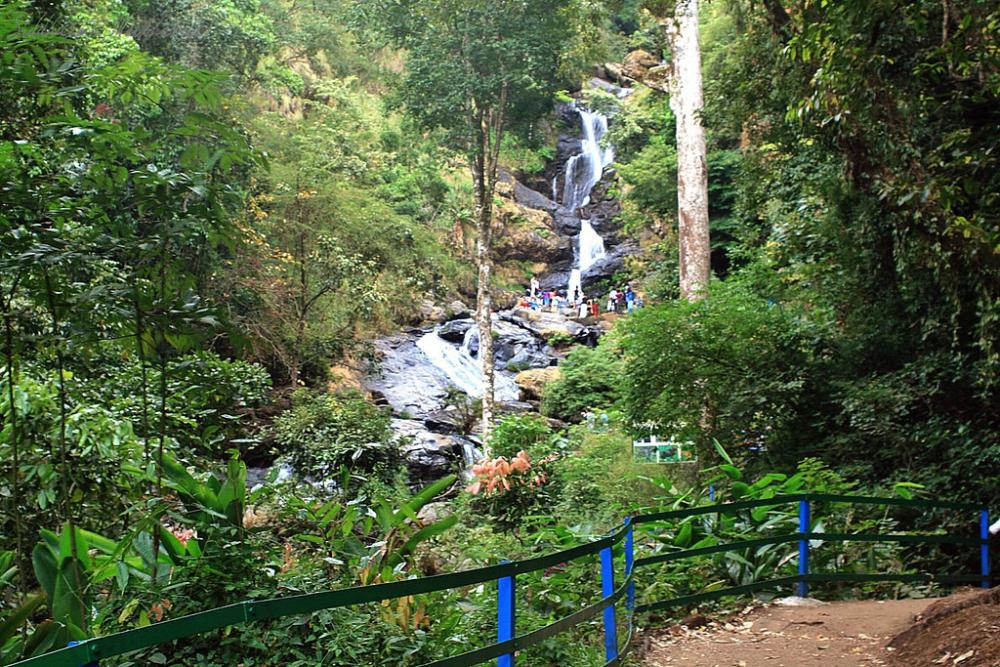 Iruppu Waterfall